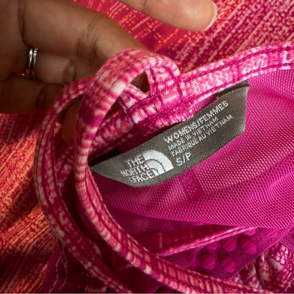 The North Face Crisscross Dress Pink Size Small Built In Shelf  Bra - Picture 6 of 7